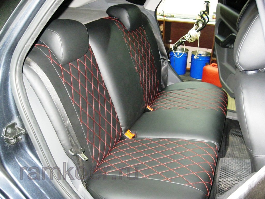 Чехлы для Ford Focus 2(Форд Фокус 2)